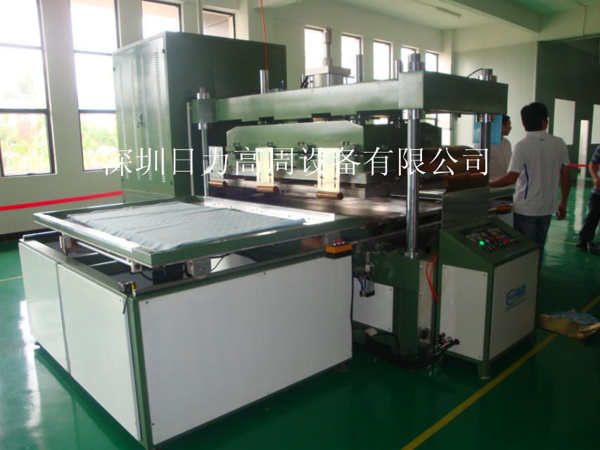 高周波浴簾熱熔機(jī) 高周波浴簾熱熔機(jī)